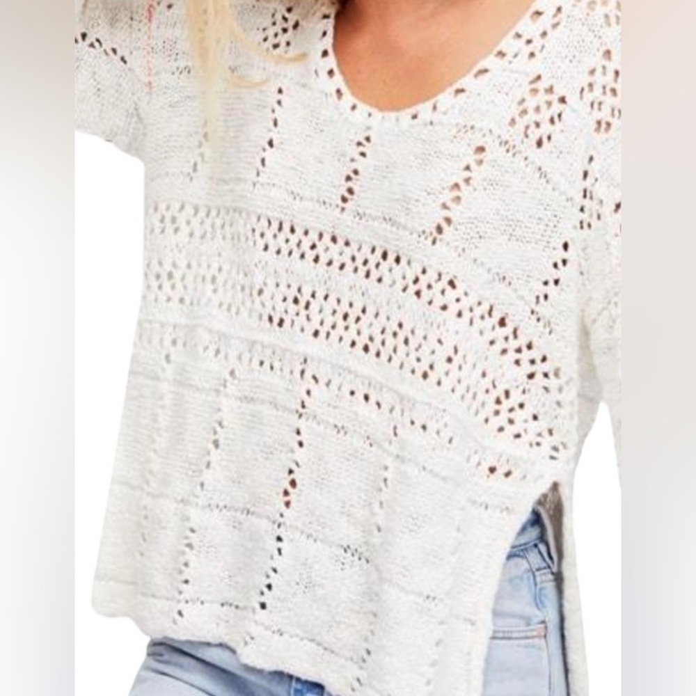 Free People Flower Child Knit Tunic Sweater Side slits Size Medium